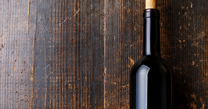 Botellas de vidrio, tres siglos de historia ligada al mundo del vino –  Bodegas Alcasor