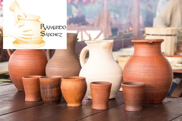 Botijo cerámica barro para el agua vino estilo antiguo fabricado a mano por  un alfarero de Granada