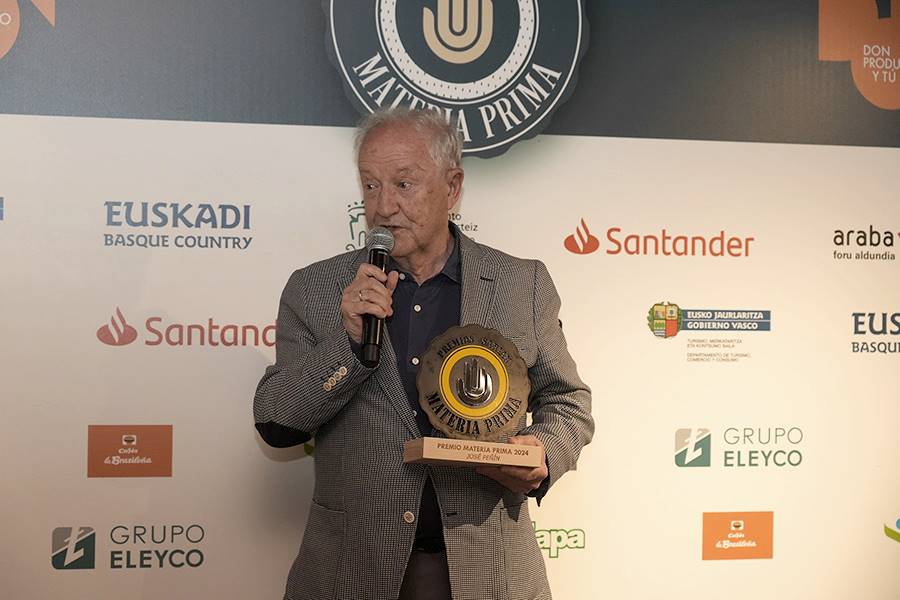 José Peñín celebra su trayectoria en los Premios Materia Prima