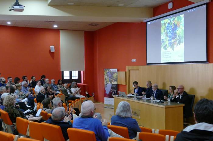 Wine economists gather in Zaragoza to address global trade challenges and market shifts