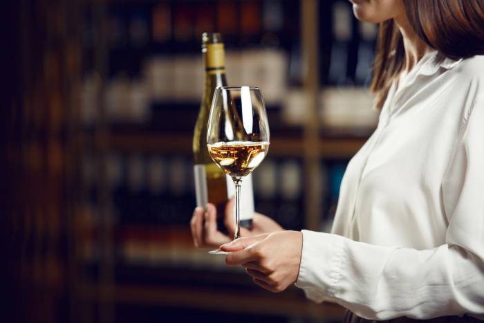 Global alcohol sales fell as consumers cut back