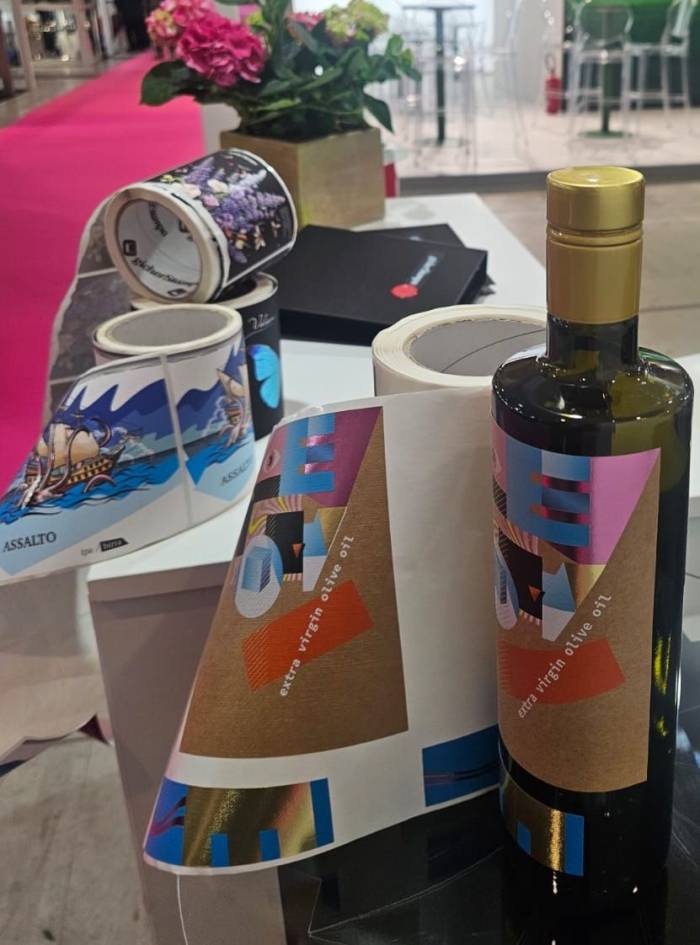Gicherstampa Unveils Lavender-Scented Sensory Label at EnoliExpo in Bari