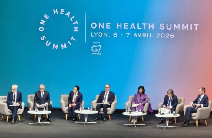 Macron Hosts Global Leaders at One Health Summit