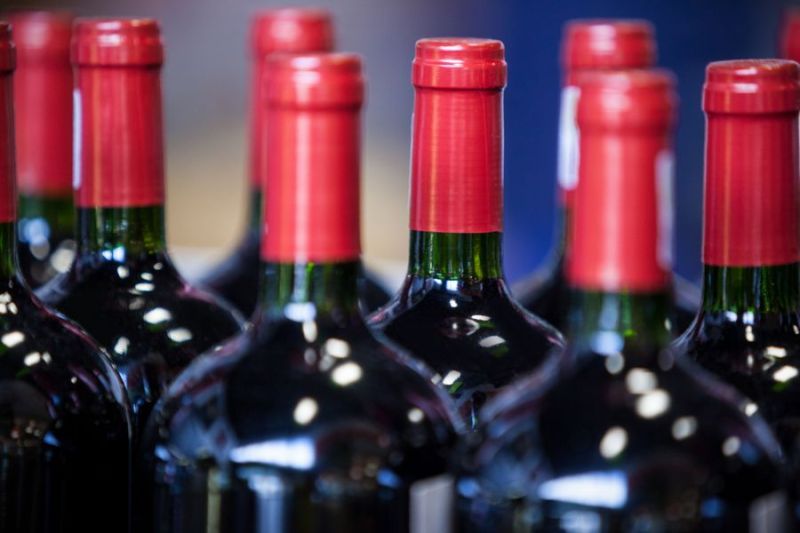 U.S. Wine and Spirits Sales Keep Falling