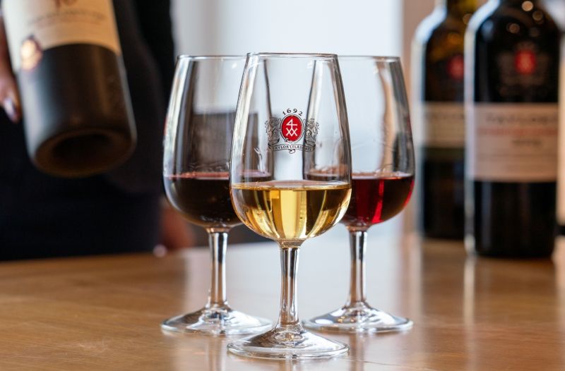 Taylor Fladgate reduce peso de botellas de Oporto