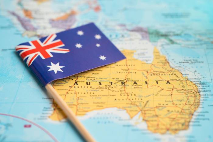 Australian Wine Production Surges in 2025 as Sales Stall and Stockpiles Grow 5%