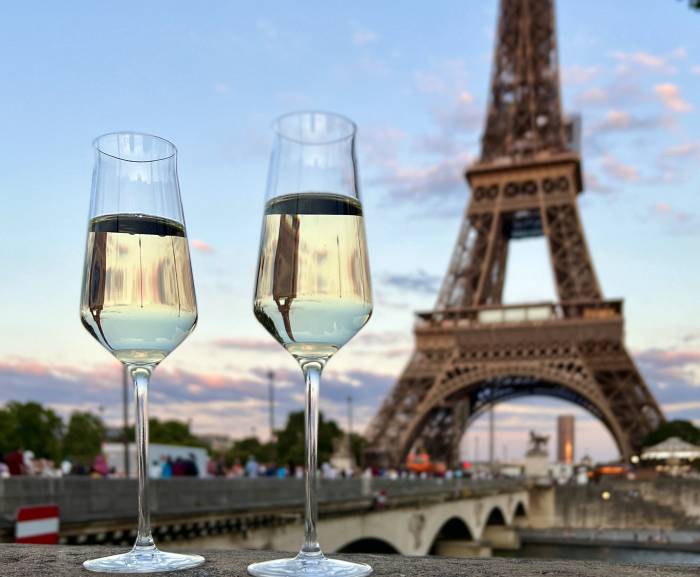 French Wine and Beer Consumption Declines as Sparkling Wines and Low-Alcohol Options Gain Popularity