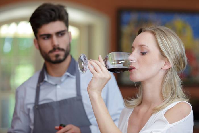 U.S. Wine Sales Plunge as Industry Fails to Attract New Drinkers