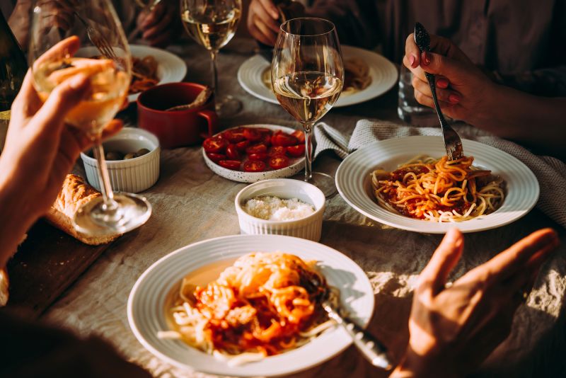 Italians Reject Staged Dining, Survey Finds