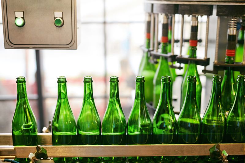 Estados Unidos mantiene arancel al vino europeo