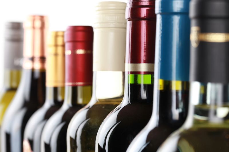 El mercado de vinos DOP en Europa: ¿blancos y espumosos resisten mejor que los tintos?