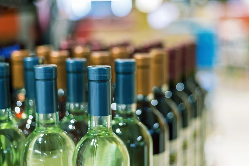 U.S. wine exports fell 10% in value through July 2026.